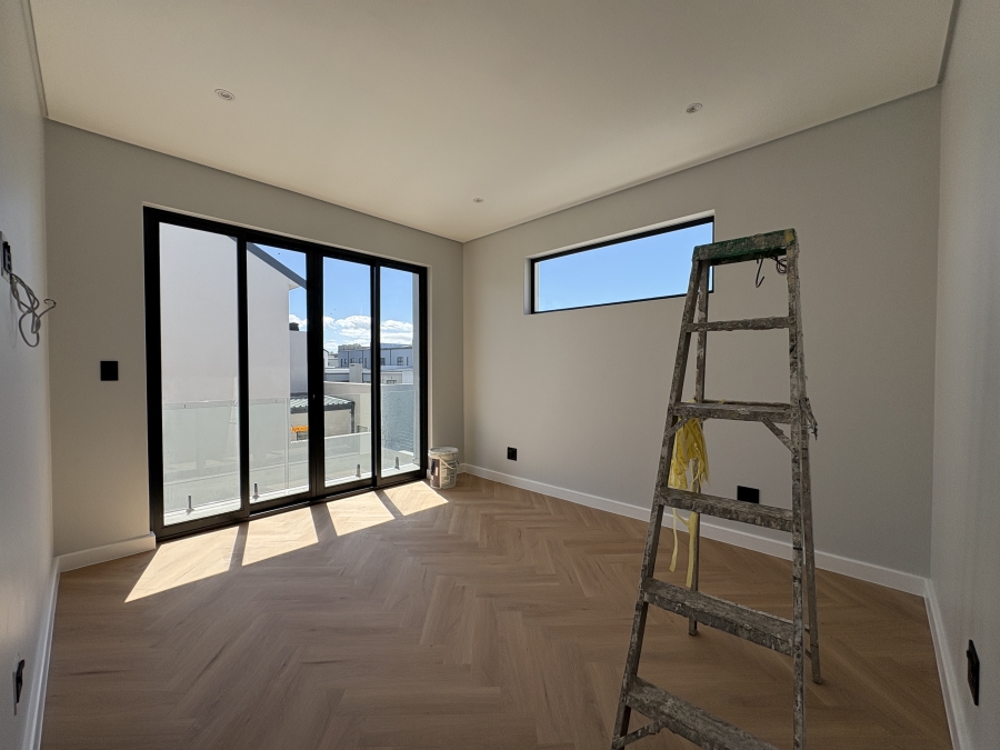 4 Bedroom Property for Sale in Sandown Western Cape